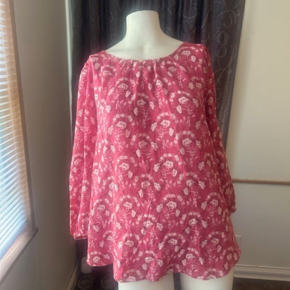 LC Lauren Conrad Floral peep hole tie neck blouse, size XXL